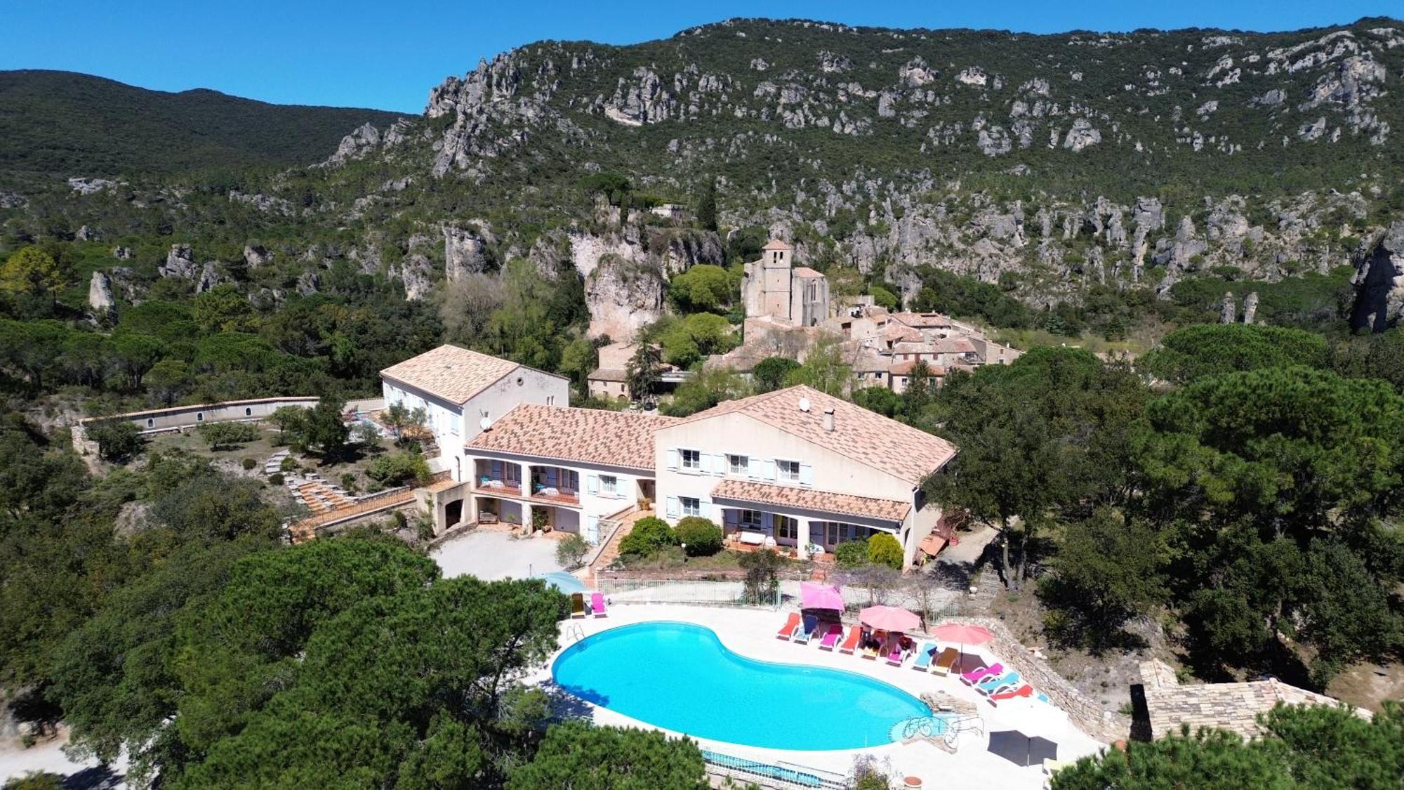 Hôtel Les Hauts de Mourèze Exterior foto